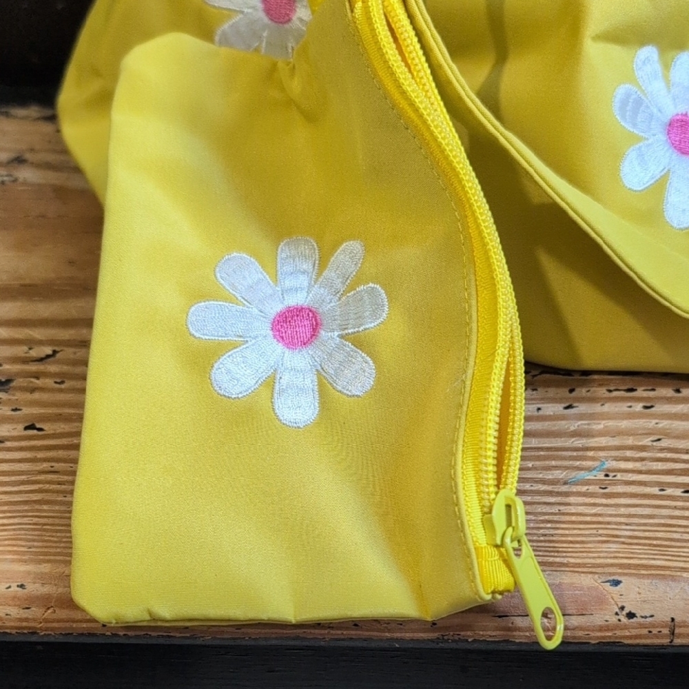 Yellow Daisy Tote Bag with Coin Pouch - Picture 2 of 11